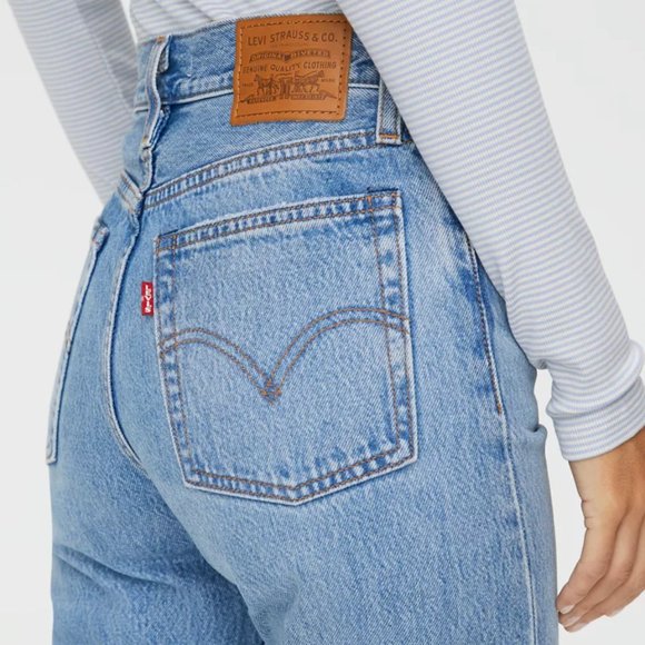 Levi's Wedgie Straight High-Waisted Mom Jean Size 26 - Picture 2 of 16